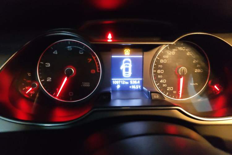 Used Audi A4L 2013 35 TFSI Automatic Standard Model Instrument Cluster