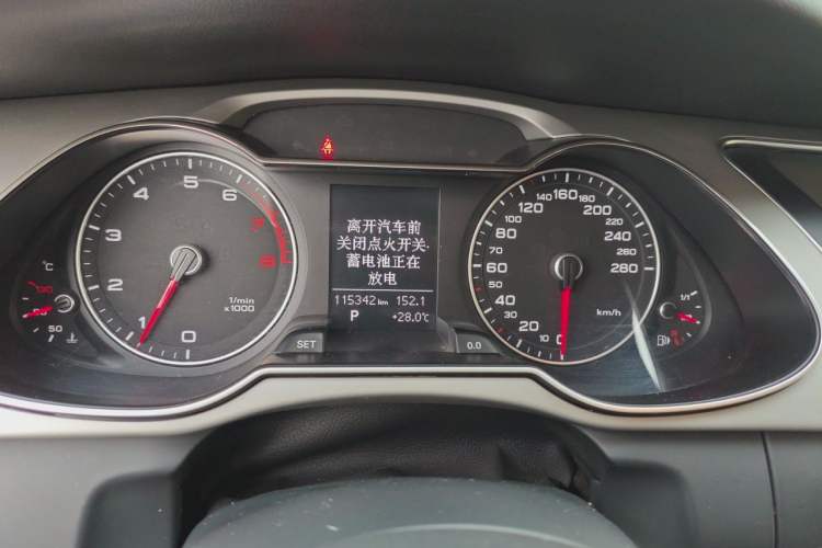 Used Audi A4L 2013 40 TFSI quattro Individual Sport Edition Instrument Cluster