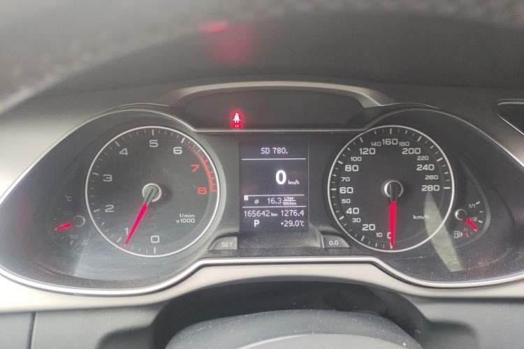 Used Audi A4L 2013 35 TFSI Automatic Comfort Model Instrument Cluster