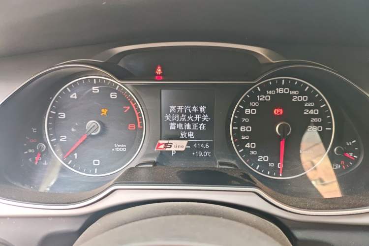 Used Audi A4L 2013 35 TFSI Automatic Comfort Model Instrument Cluster