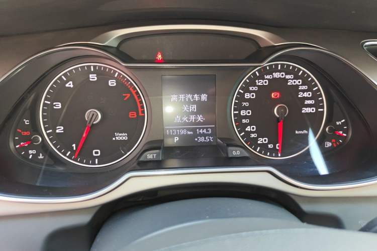 Used Audi A4L 2013 30 TFSI Automatic Comfort Model Instrument Cluster