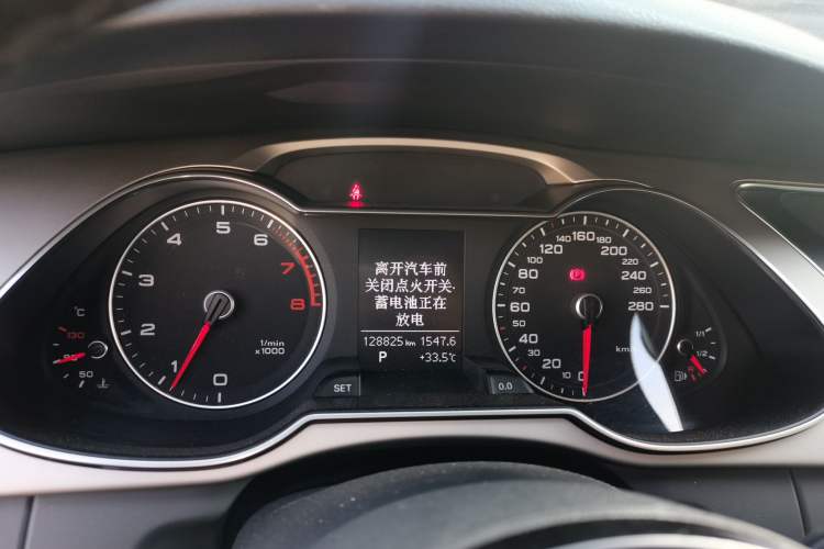 Used Audi A4L 2013 35 TFSI Automatic Comfort Model Instrument Cluster
