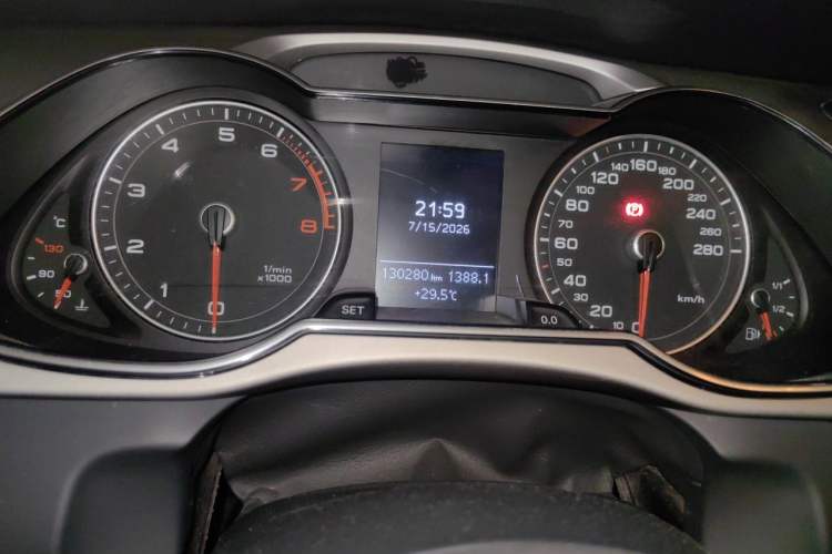 Used Audi A4L 2013 35 TFSI Automatic Standard Model Instrument Cluster