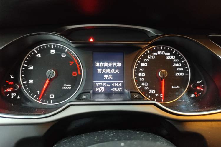 Used Audi A4L 2013 35 TFSI Automatic Standard Model Instrument Cluster