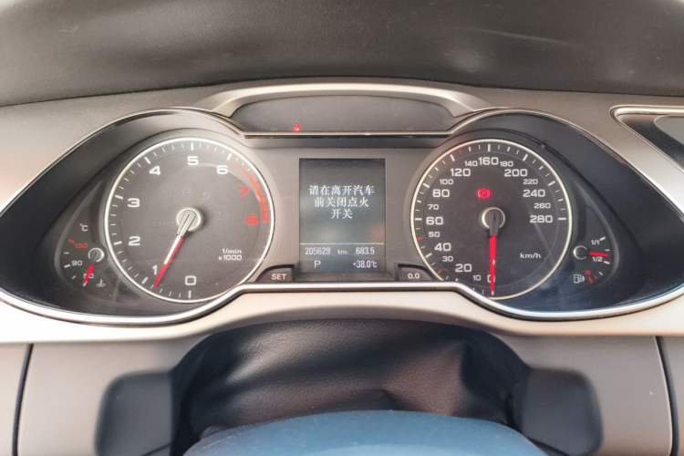 Used Audi A4L 2013 35 TFSI Automatic Technology Edition Instrument Cluster