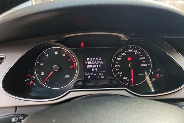 Used Audi A4L 2013 30 TFSI Automatic Comfort Model Instrument Cluster