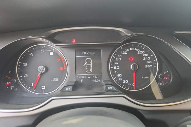 Used Audi A4L 2013 35 TFSI Automatic Standard Model Instrument Cluster