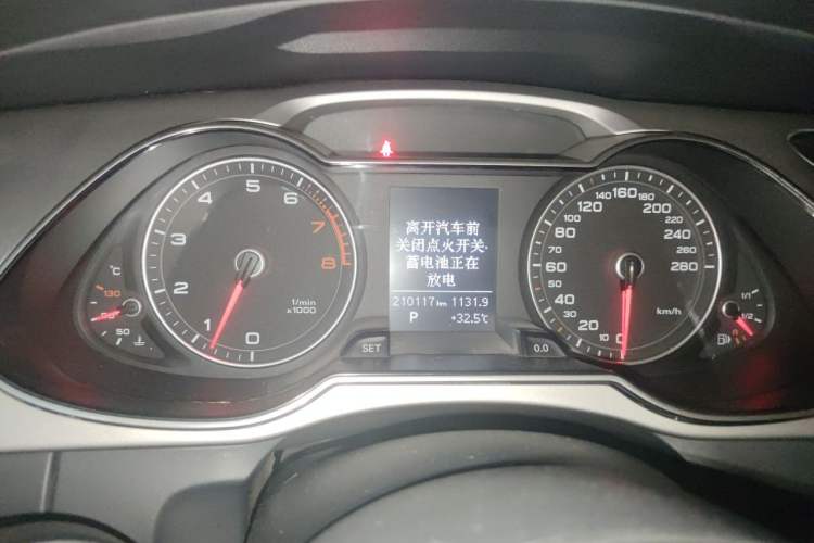Used Audi A4L 2013 35 TFSI Automatic Standard Model Instrument Cluster