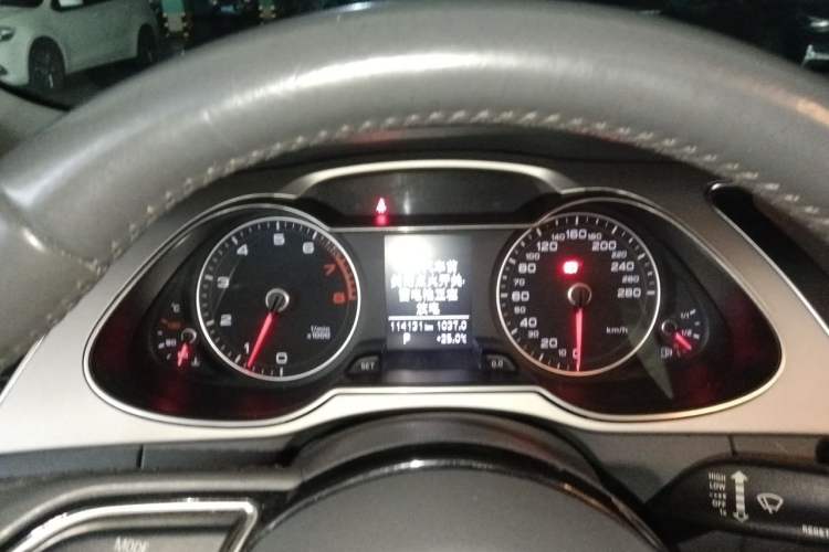 Used Audi A4L 2013 35 TFSI Automatic Standard Model Instrument Cluster