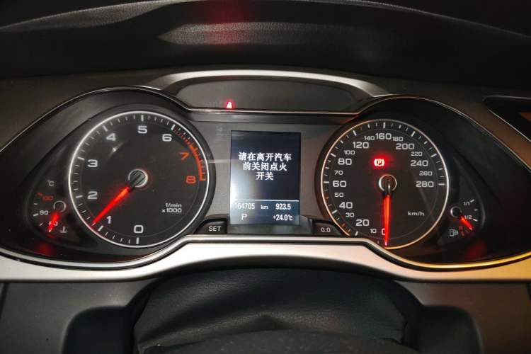 Used Audi A4L 2013 35 TFSI Automatic Technology Edition Instrument Cluster