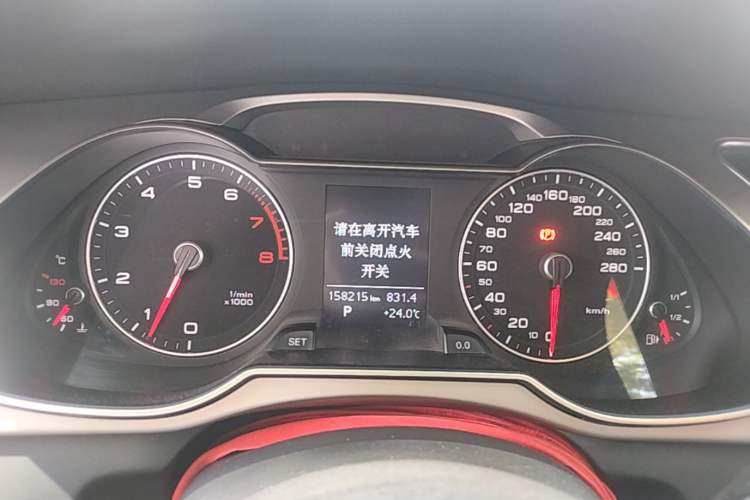 Used Audi A4L 2013 35 TFSI Automatic Comfort Model Instrument Cluster