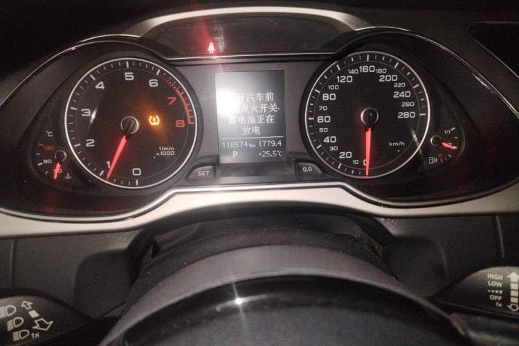 Used Audi A4L 2013 35 TFSI Automatic Standard Model Instrument Cluster
