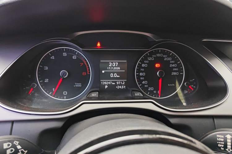 Used Audi A4L 2013 35 TFSI Automatic Standard Model Instrument Cluster