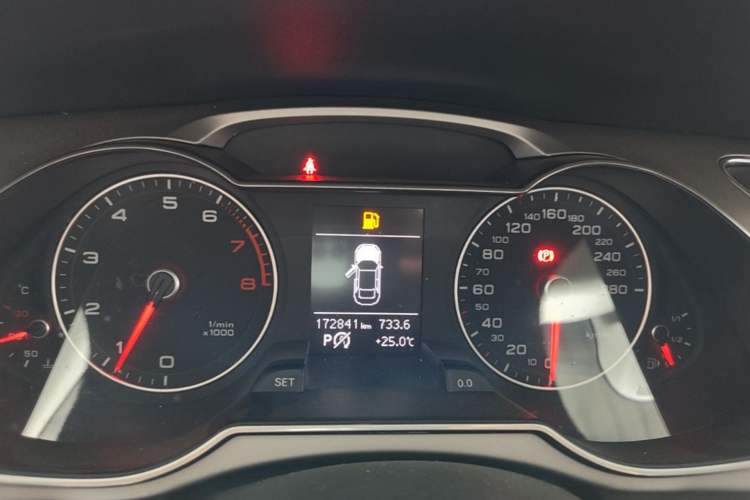 Used Audi A4L 2013 35 TFSI Automatic Standard Model Instrument Cluster