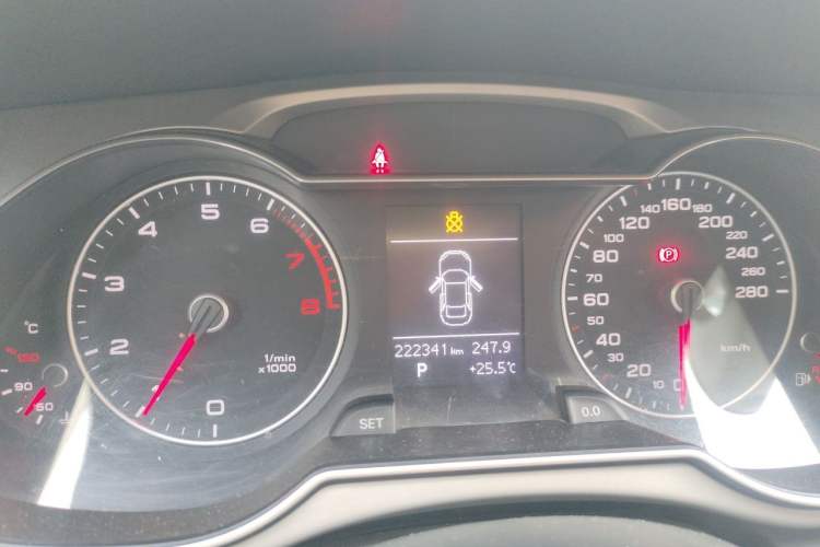 Used Audi A4L 2013 35 TFSI Automatic Standard Model Instrument Cluster