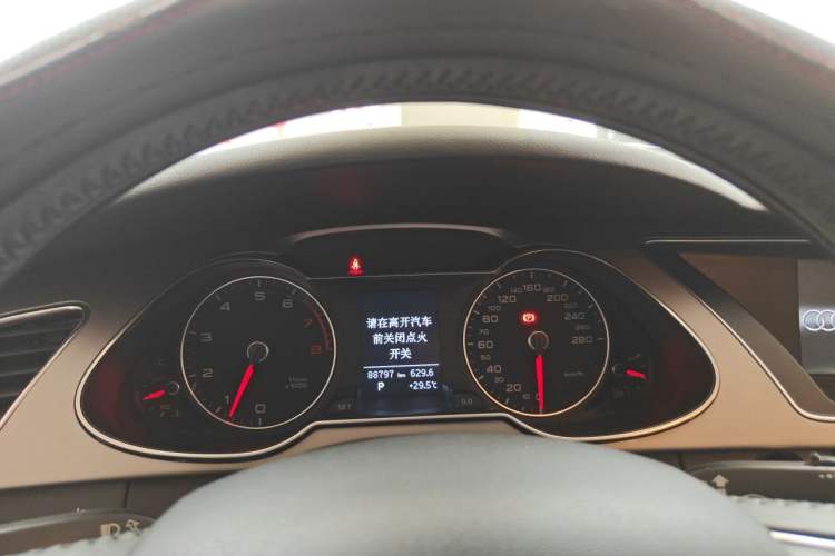 Used Audi A4L 2013 30 TFSI Automatic Comfort Model Instrument Cluster
