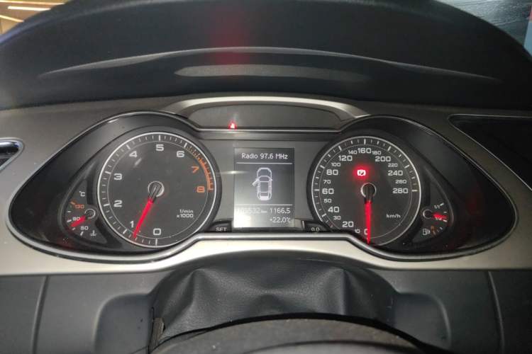 Used Audi A4L 2013 35 TFSI Automatic Standard Model Instrument Cluster