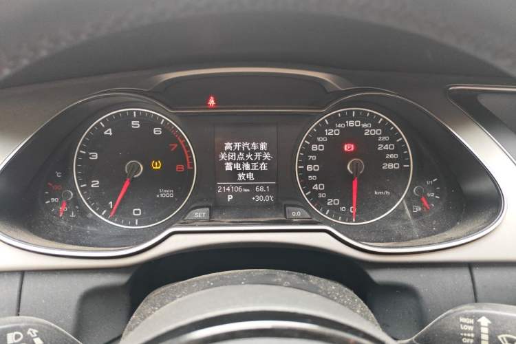 Used Audi A4L 2013 35 TFSI Automatic Standard Model Instrument Cluster