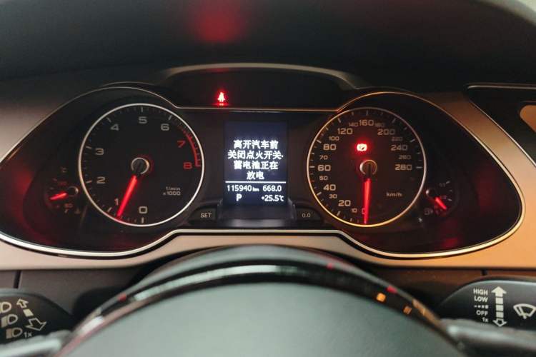Used Audi A4L 2013 35 TFSI Automatic Comfort Model Instrument Cluster