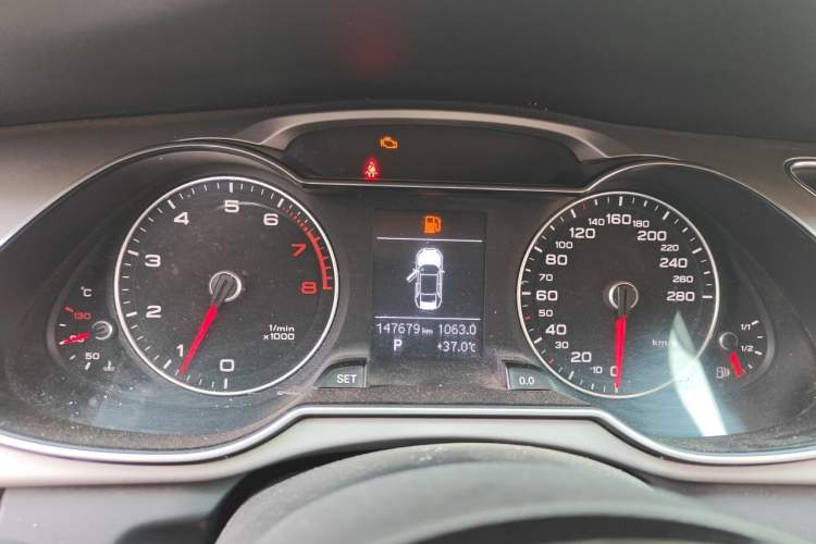 Used Audi A4L 2013 35 TFSI Automatic Standard Model Instrument Cluster