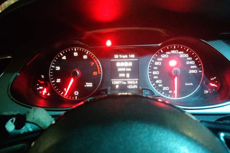 Used Audi A4L 2013 35 TFSI Automatic Standard Model Instrument Cluster