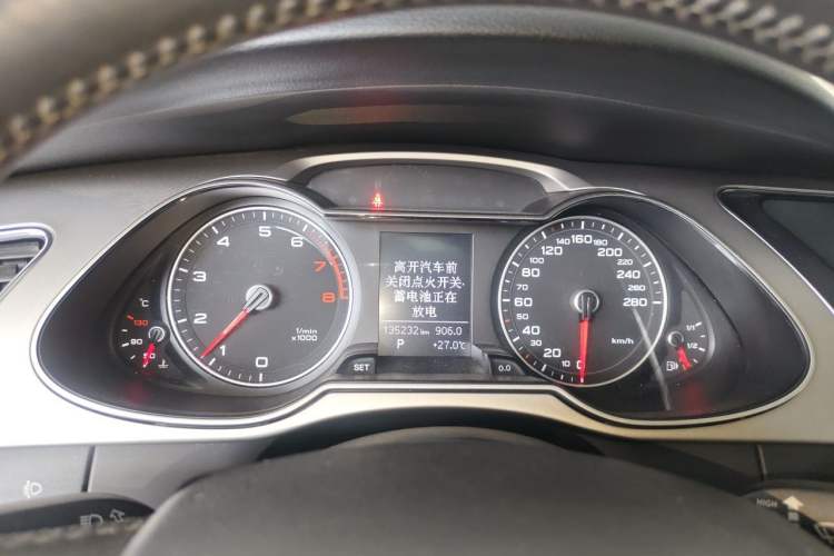 Used Audi A4L 2013 30 TFSI Automatic Comfort Model Instrument Cluster