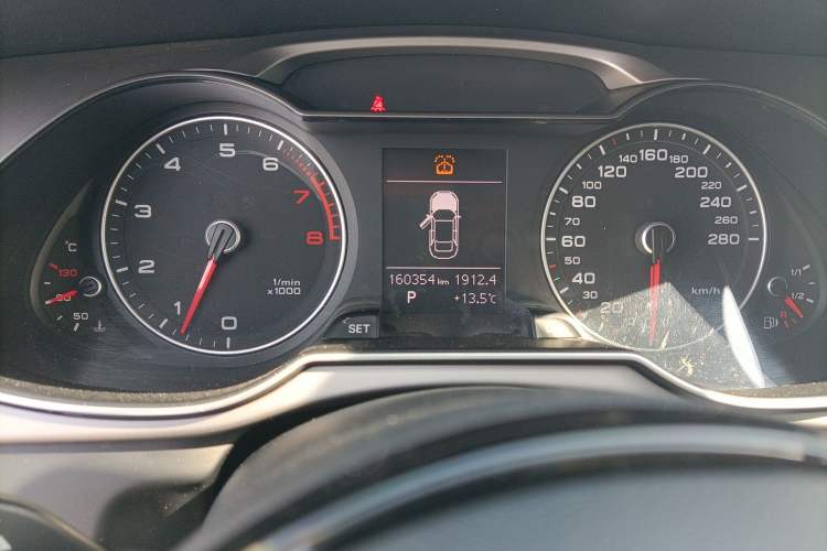 Used Audi A4L 2013 35 TFSI Automatic Standard Model Instrument Cluster
