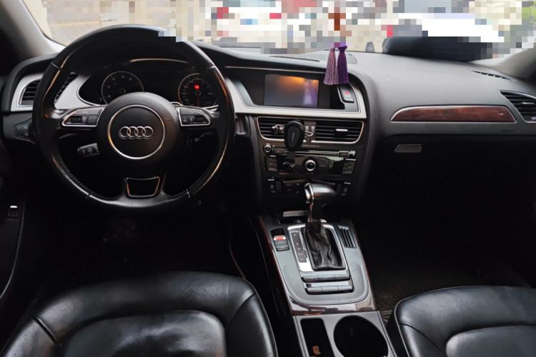 Used Audi A4L 2013 35 TFSI Automatic Comfort Model Interior 2