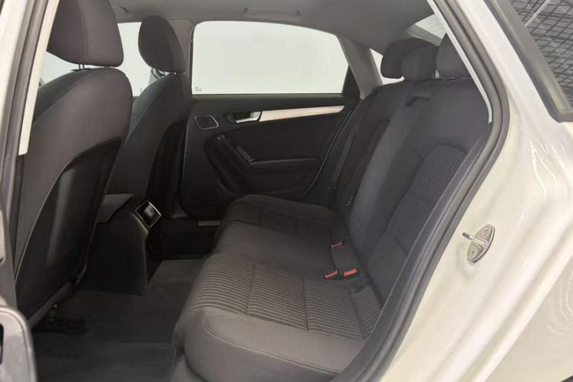 Used Audi A4L 2013 35 TFSI Automatic Standard Model Interior 3