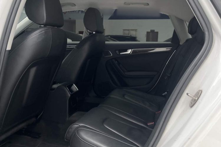 Used Audi A4L 2013 35 TFSI Automatic Comfort Model Interior 5