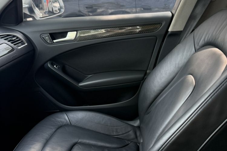 Used Audi A4L 2013 35 TFSI Automatic Comfort Model Interior 6