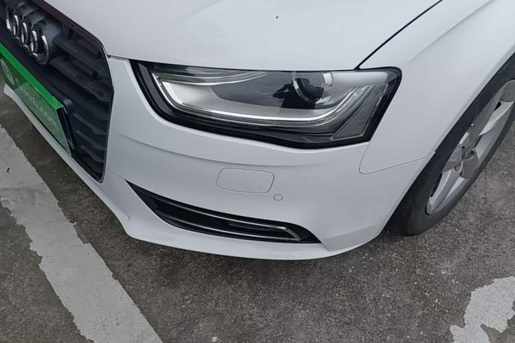 Used Audi A4L 2013 35 TFSI Automatic Standard Model Left Front Headlight