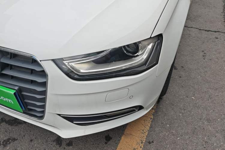 Used Audi A4L 2013 35 TFSI Automatic Standard Model Left Front Headlight
