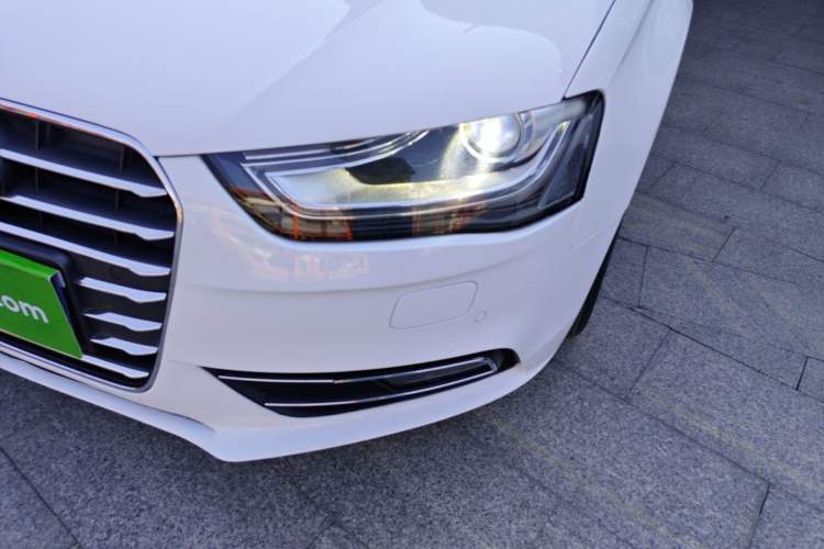 Used Audi A4L 2013 35 TFSI Automatic Standard Model Left Front Headlight