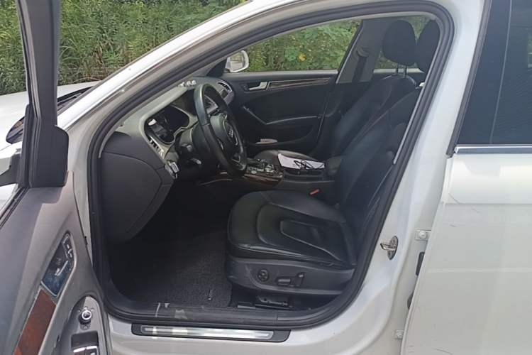 Used Audi A4L 2013 35 TFSI Automatic Technology Edition Left Front Seat