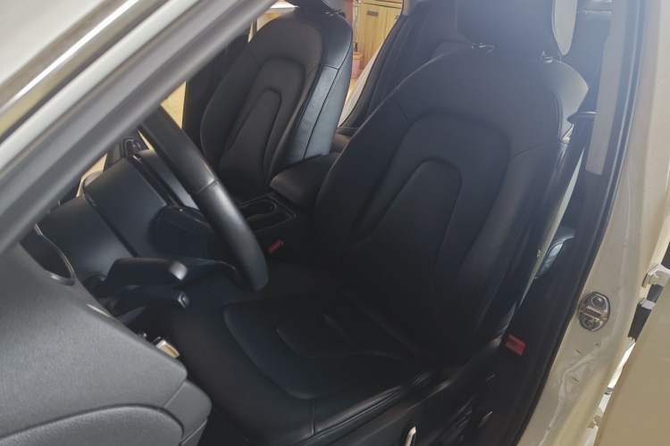 Used Audi A4L 2013 35 TFSI Automatic Comfort Model Left Front Seat
