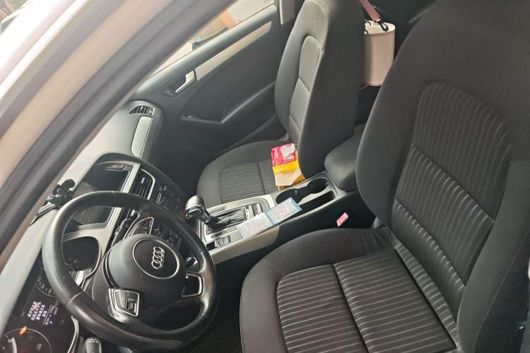 Used Audi A4L 2013 35 TFSI Automatic Standard Model Left Front Seat