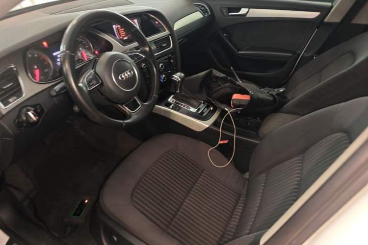 Used Audi A4L 2013 35 TFSI Automatic Standard Model Left Front Seat