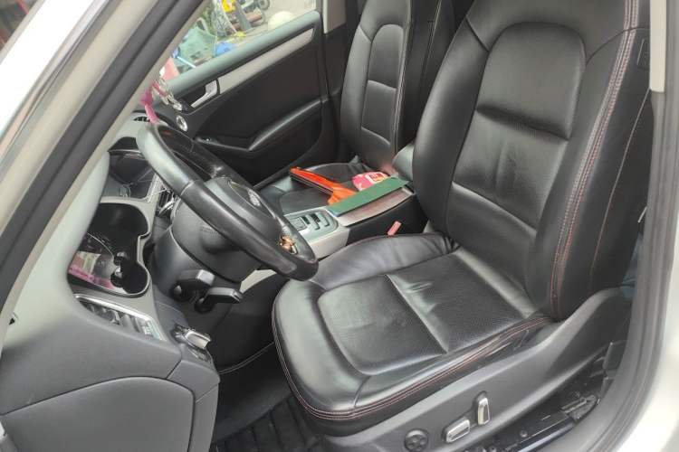 Used Audi A4L 2013 35 TFSI Automatic Comfort Model Left Front Seat