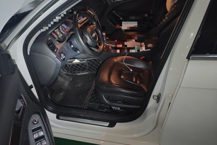 Used Audi A4L 2013 35 TFSI Automatic Technology Edition Left Front Seat