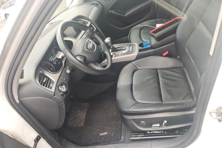 Used Audi A4L 2013 30 TFSI Automatic Comfort Model Left Front Seat