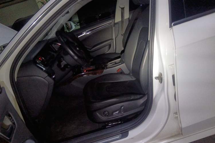 Used Audi A4L 2013 35 TFSI Automatic Comfort Model Left Front Seat
