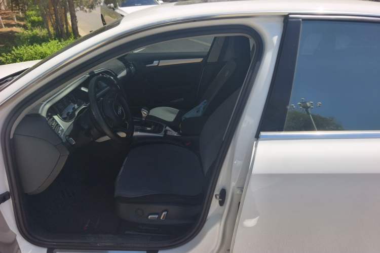 Used Audi A4L 2013 35 TFSI Automatic Standard Model Left Front Seat