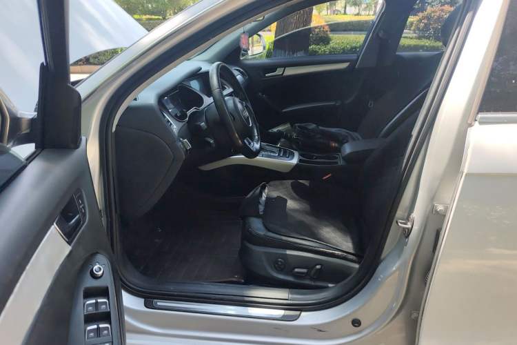 Used Audi A4L 2013 35 TFSI Automatic Standard Model Left Front Seat
