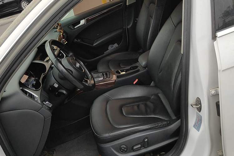 Used Audi A4L 2013 35 TFSI Automatic Comfort Model Left Front Seat
