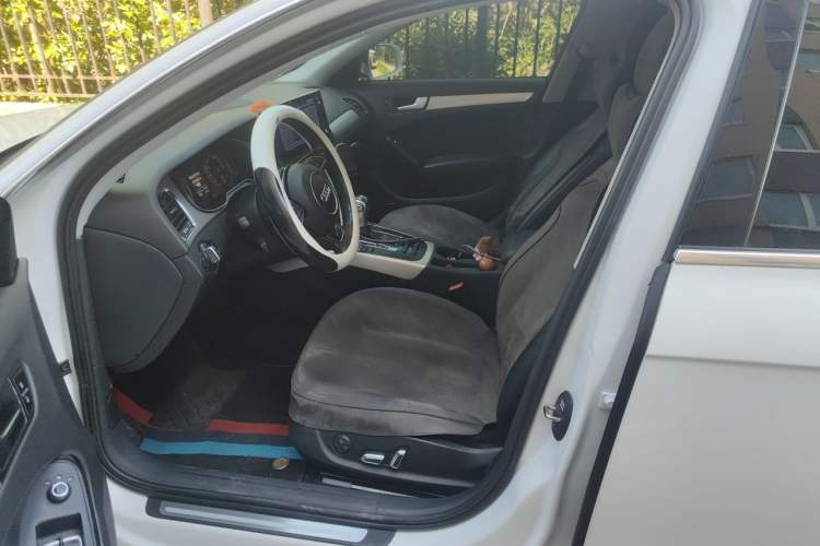 Used Audi A4L 2013 35 TFSI Automatic Standard Model Left Front Seat