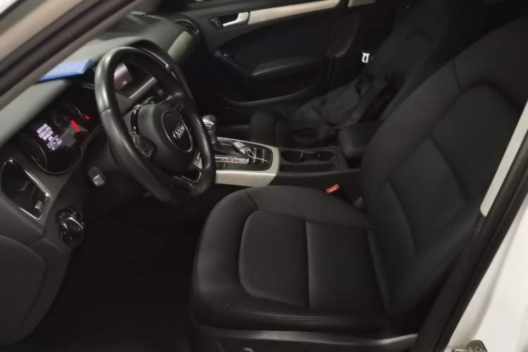 Used Audi A4L 2013 35 TFSI Automatic Standard Model Left Front Seat
