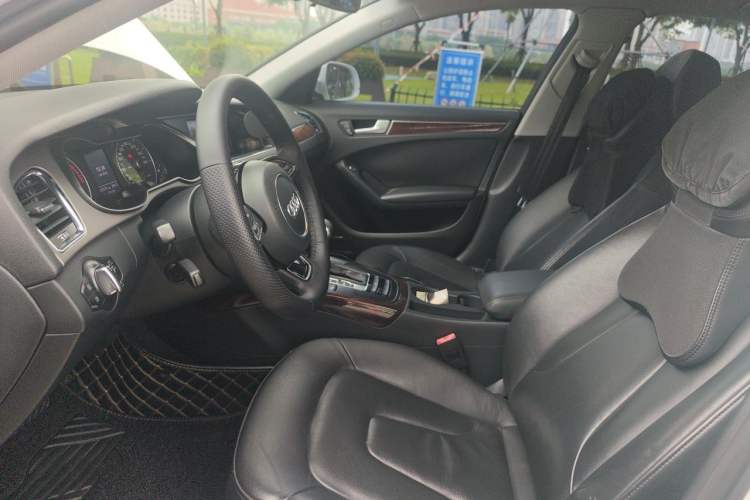 Used Audi A4L 2013 35 TFSI Automatic Comfort Model Left Front Seat