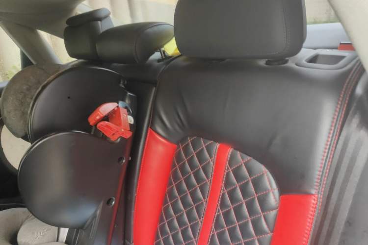 Used Audi A4L 2013 35 TFSI Automatic Standard Model Left Rear Seat