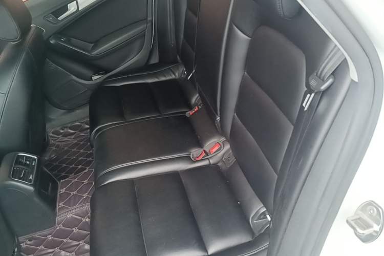 Used Audi A4L 2013 35 TFSI Automatic Standard Model Left Rear Seat